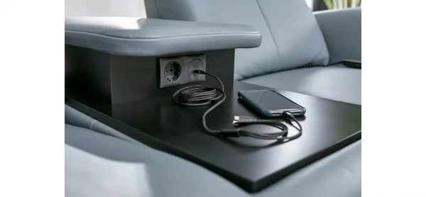 Sofa Fresno - 2-Sitzer inkl. Relaxfunktion motorisch mit Zwischenelement schwarz, inkl. Tisch/USB/Steckdose, Leder Hellblau – Bild 22