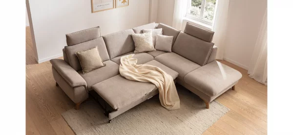Ecksofa Tulsa KS - 2,5-Sitzer, Spitzecke und 1,5-Sitzer mit Anstellhocker aufklappbar rechts, inkl. Kopfstütze, AL verstellbar und Schlaffunktion, Stoff, Graubeige – Bild 6